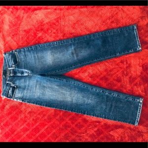 Uniqlo Regular Straight Fit High Rise Jeans sz24